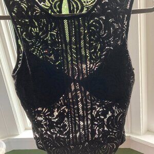 OLIVE TREE LACE SLEEVLESS BLACK LACE BODY SIZE LARGE